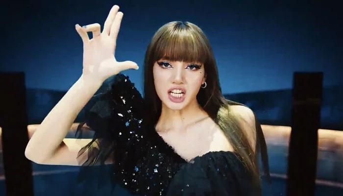 Lisa of BLACKPINK Is the First K-Pop Idol to Star in a French Novel