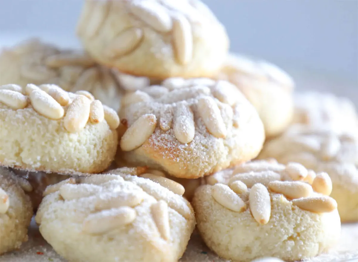 keto pignoli nut cookies