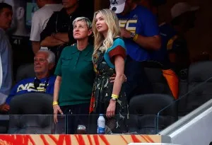 INGLEWOOD, CALIFORNIA - FEBRUARY 13: Actress Portia de Rossi and Ellen DeGeneres attend Super Bowl LVI between the Los Angeles Rams and the Cincinnati Bengals at SoFi Stadium on February 13, 2022 in Inglewood, California. (Photo by Ronald Martinez/Getty Images)