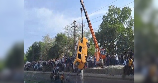 Banswara News: नहर में ऑटो गिरने शहर में सनसनी, चालक की खोज में जुटी पुलिस