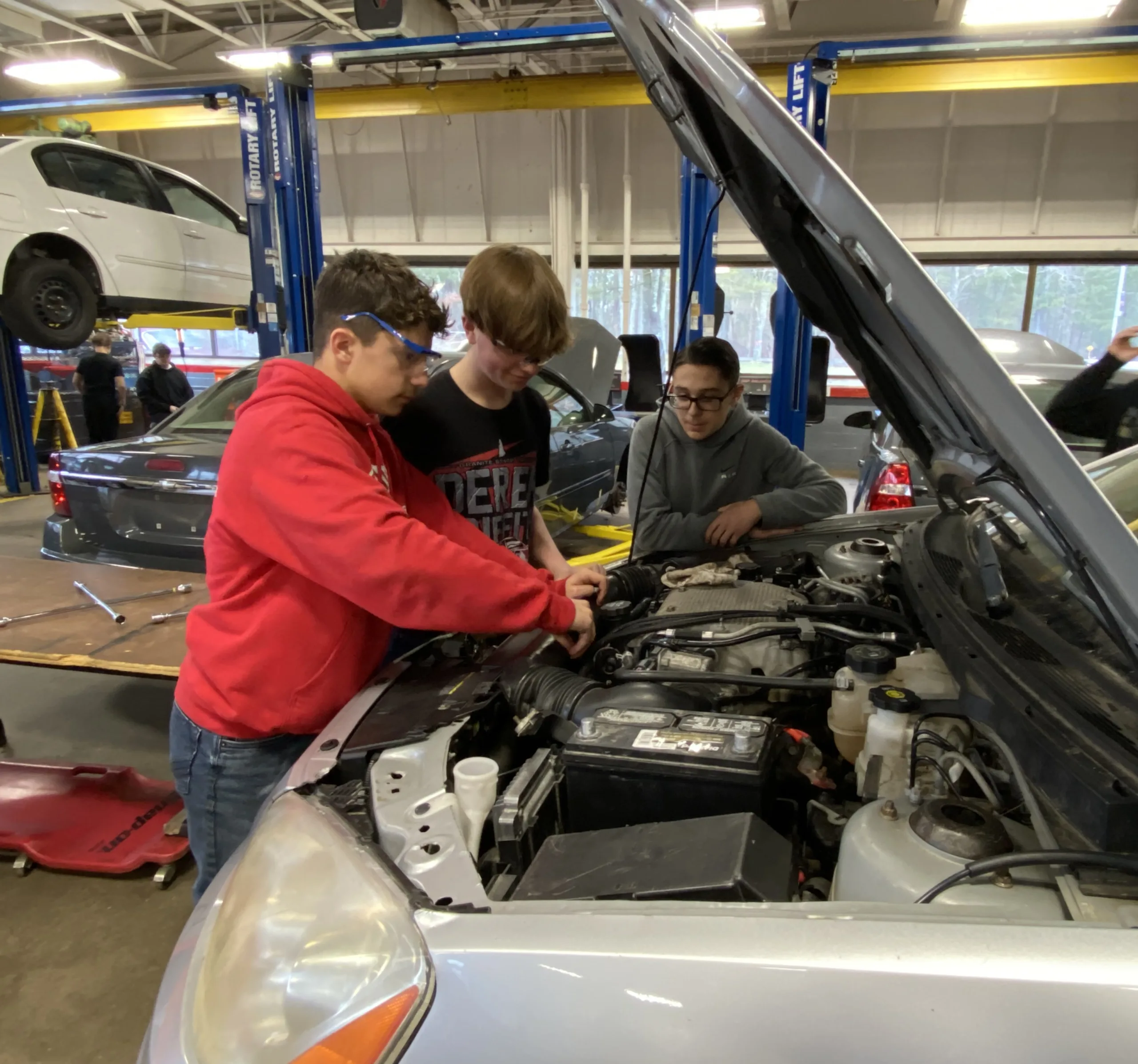 Bristol-Plymouth Regional Technical School Automotive Technology Program Earns Re-Accreditation from National Institute for Automotive Service Excellence