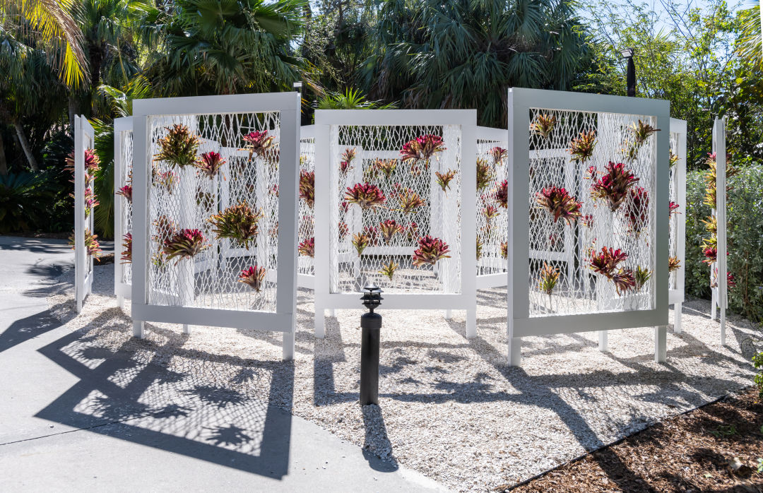 Selby Gardens Pays Tribute to Two Great Artists With ‘Yayoi Kusama: A Letter to Georgia O’Keeffe’