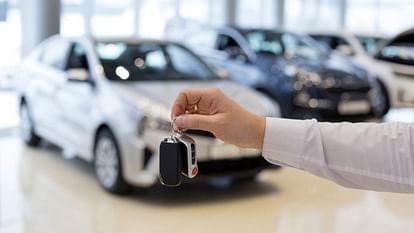 Auto Sale In January: जनवरी में ऑटोमोबाइल बिक्री में 15 फीसदी से ज्यादा बढ़ोतरी हुई, फाडा ने जारी किए आंकड़े