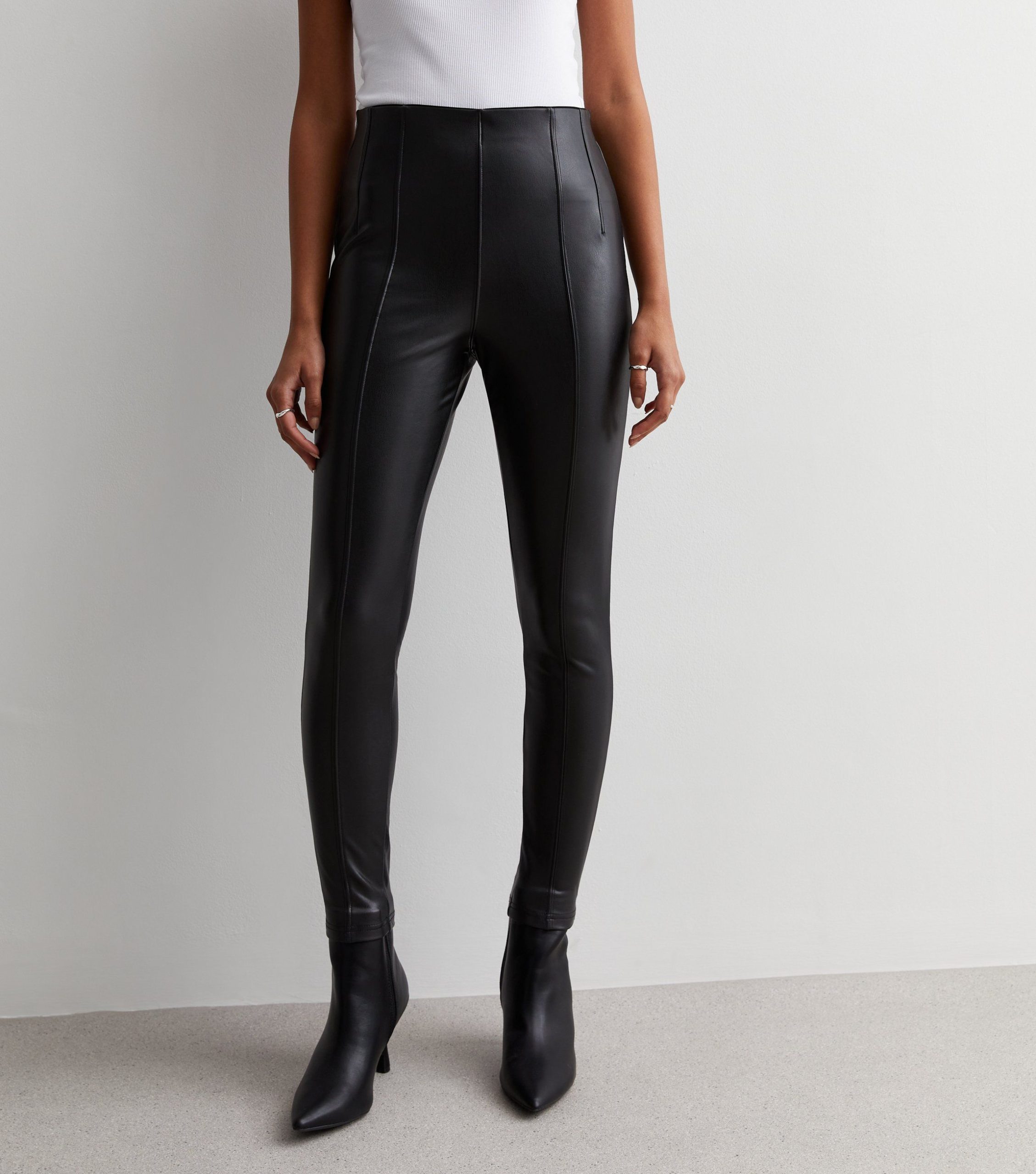 New Look shoppers rush to buy ‘great quality’ £10 leather leggings down from £23