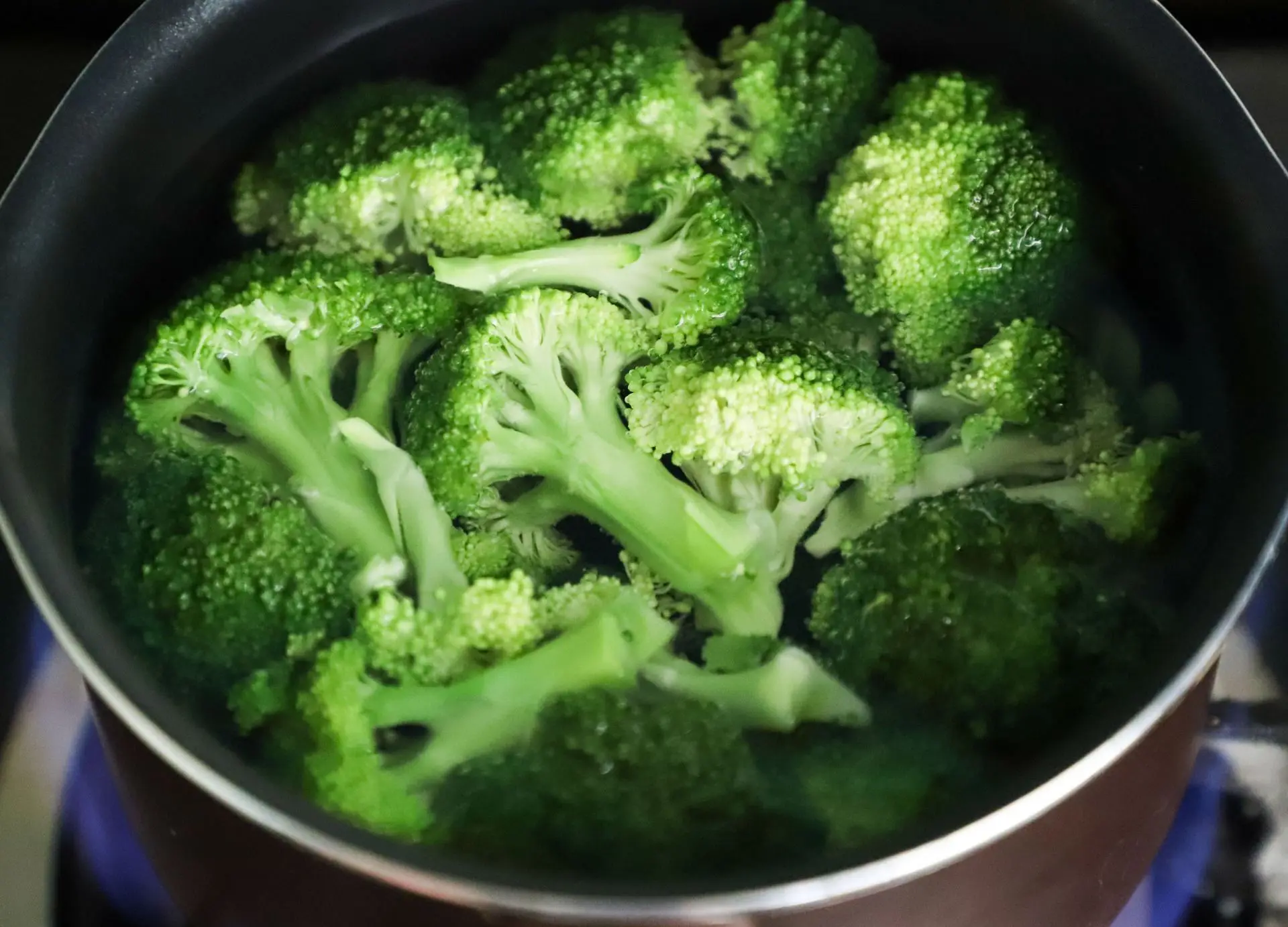 healthy foods to eat everyday (image sourced via Pexels / Photo by cats coming)