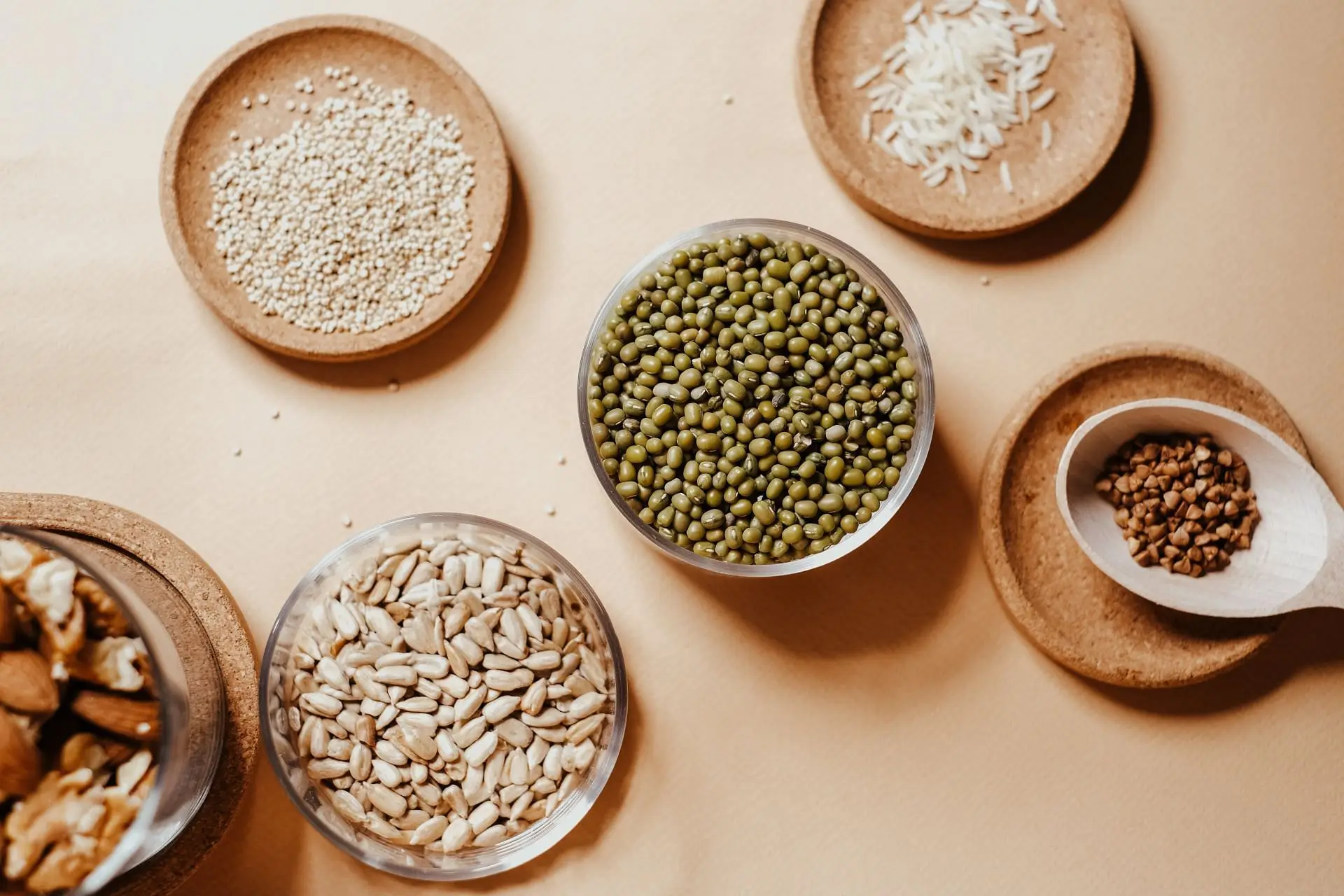 healthy foods to eat everyday (image sourced via Pexels / Photo by vie studio)