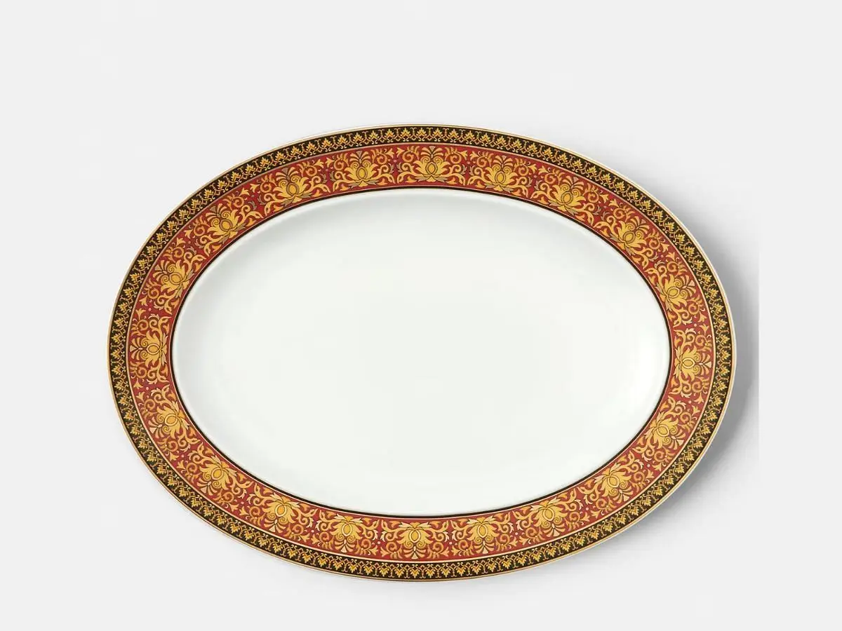 Versace home decor item: Medusa Service Plate (Image via Versace)