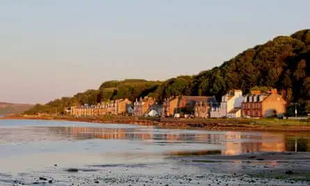 Kilchattan Bay.