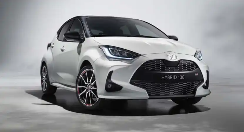 Toytota - Yaris - carro