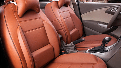 Car Tips: पुरानी हो चुकी कार को नहीं करता चलाने का मन, जानें किन तरीकों से कार को बनाएं नया