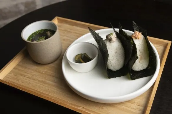 Onigiri set.