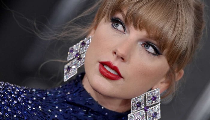 Taylor Swift Wins Two More Awards, This Time the People’s Choice Awards