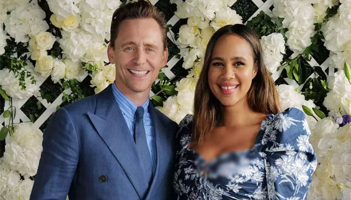 Tom Hiddleston Gives Passionate Respect to Fiancée Zawe Ashton at the 2024 People’s Choice