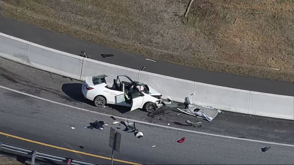 5 injured after stolen car crashes on westbound I-66 in Fairfax County, Va.