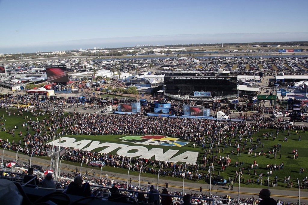 Daytona 500 Goes to William Byron in Historic Fashion