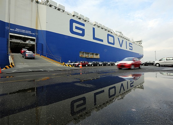 HMM, Hyundai Glovis aim for car shipping sector as rates jump