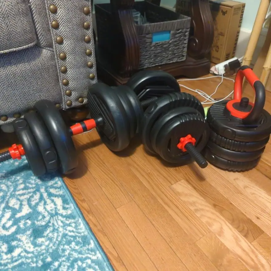 Dumbbells, Barbell, Kettlebell – Oh My! Trakmaxi’s Multitasking Marvel!