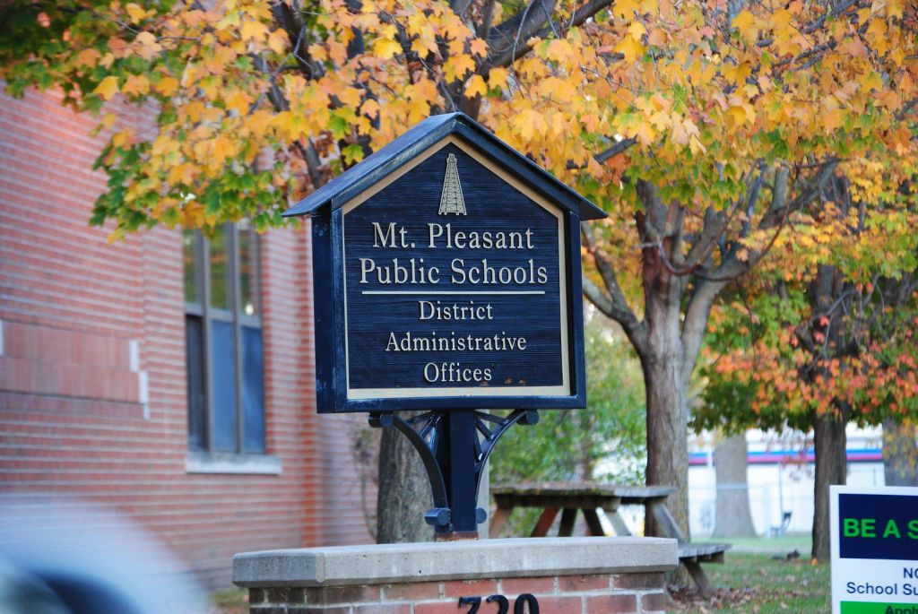 Mount Pleasant schools partners with mental health coordinator to expand care