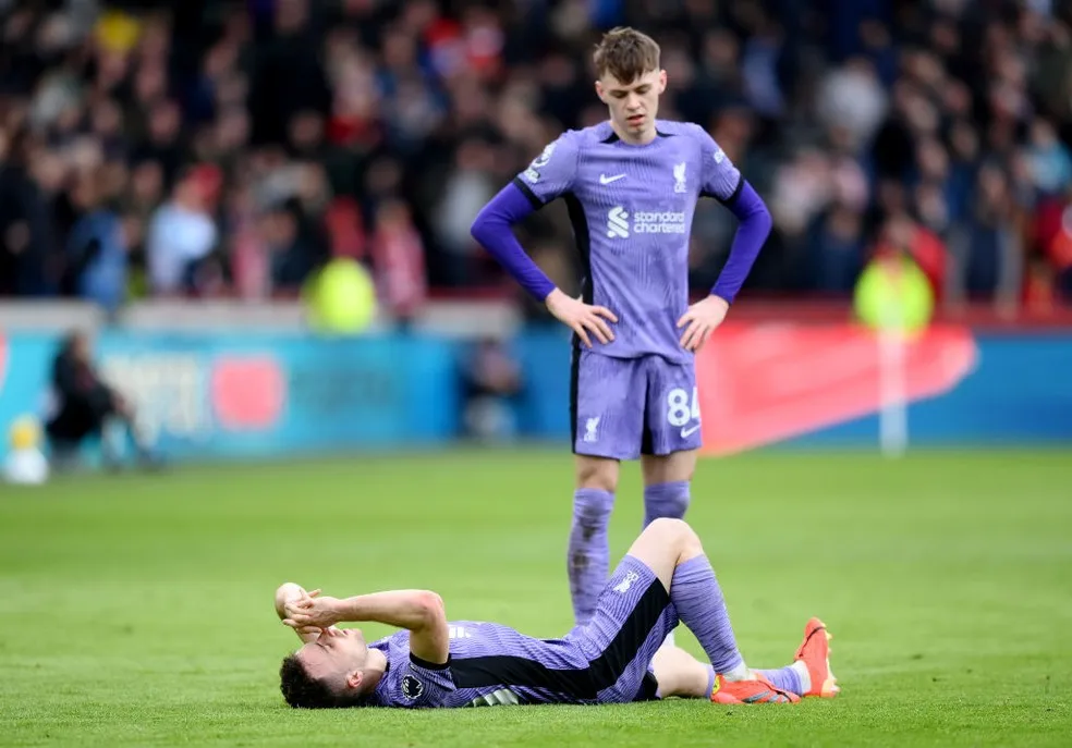 Diogo Jota vai desfalcar o Liverpool pelos próximos meses — Foto: Getty Images