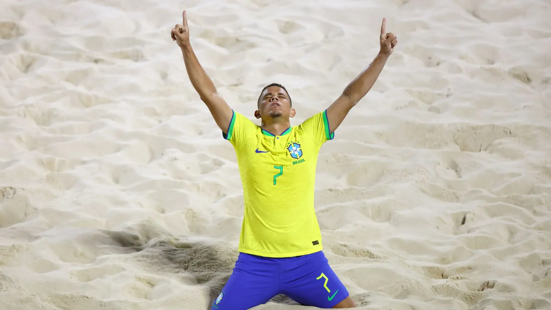 Edson Hulk comemorando gol da vitória (Crédito: Getty Images)