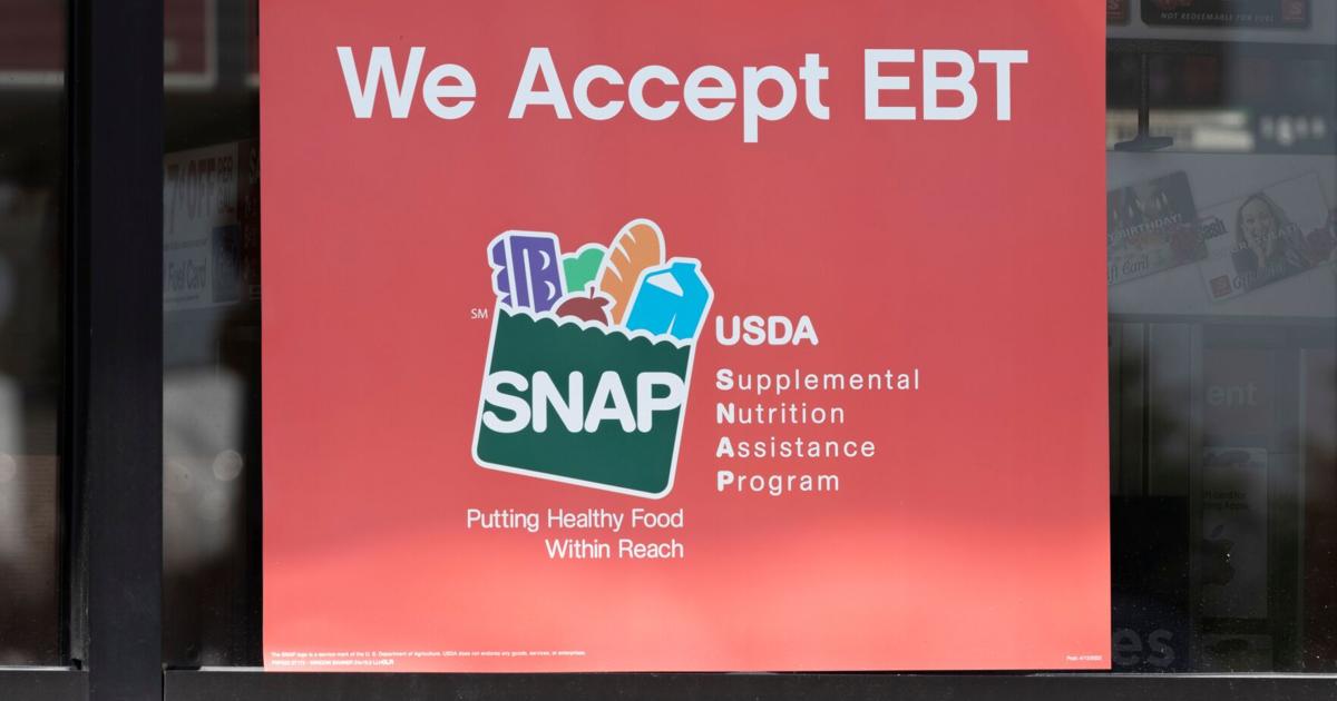 Feds to Michigan: Improve food stamp program