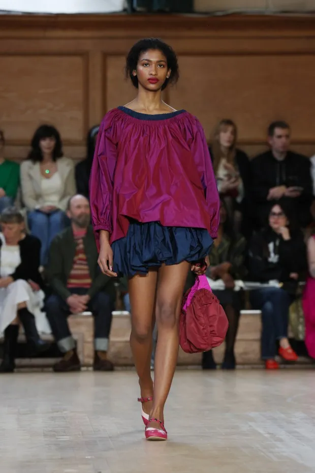 LONDON, ENGLAND - FEBRUARY 17: A model walks the runway at the Molly Goddard show during London Fashion Week February 2024 on February 17, 2024 in London, England. (Photo by Tristan Fewings/Getty Images)