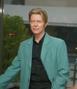 NEW YORK - MAY 5:  (U.S. TABS AND HOLLYWOOD REPORTER OUT) Singer David Bowie stands backstage at The Film Society of Lincoln Center's Tribute to Susan Sarandon at Avery Fisher Hall May 5, 2003 in New York City.  (Photo by Evan Agostini/Getty Images)