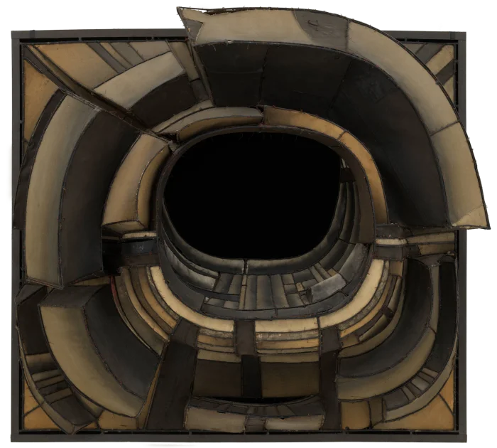 Lee Bontecou’s colossal relief ‘Untitled’: irregular panels of leathery brown texture circling a black hole in the centre of the piece