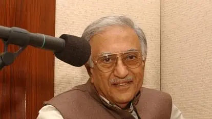 Amin Sayani created the sweet grammar of radio in the world of entertainment know who was ameen sayani