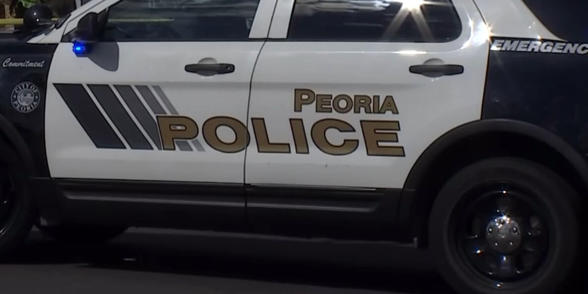 Peoria intersection closed after pedestrian struck by car