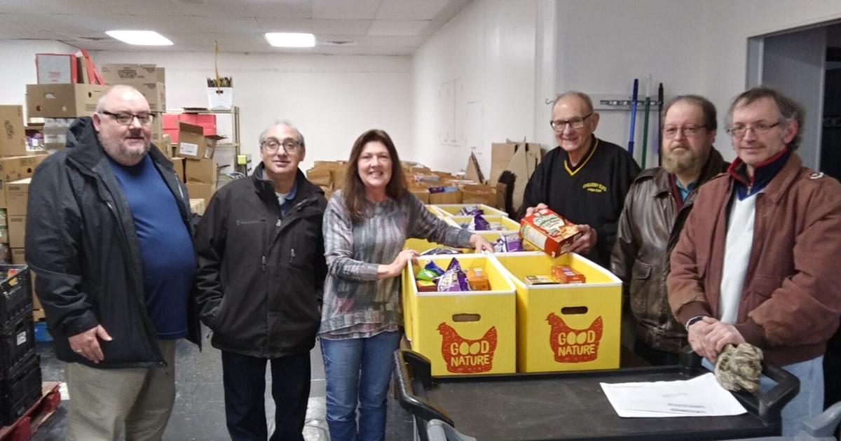 Oglesby Elks Come Up Big For IV Food Pantry