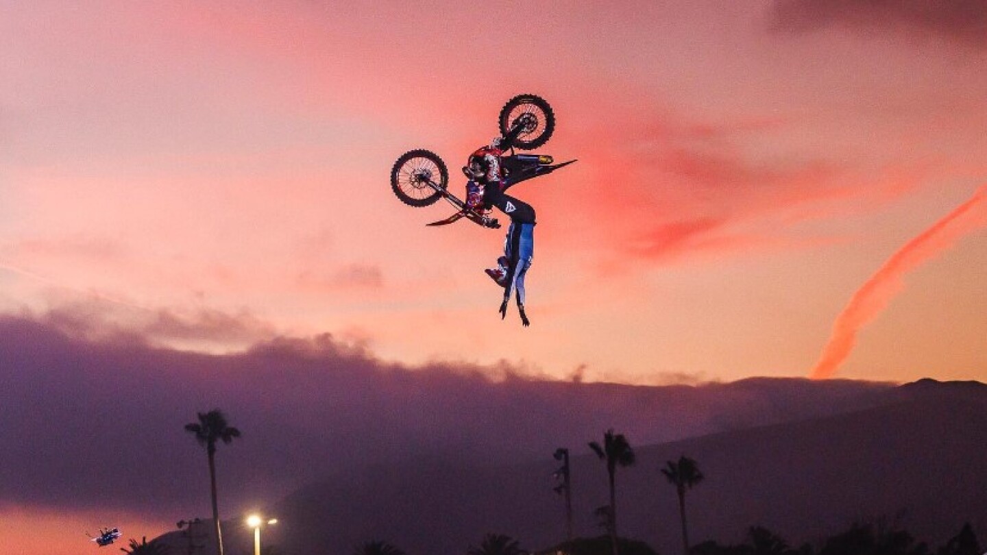 Freestyle Motocross rider Jayo Archer dies while practicing extreme jump