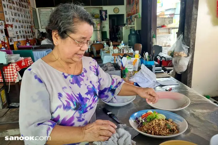 โกซ้งฅนโบราณ ร้านเด็ดเมืองภูเก็ต 