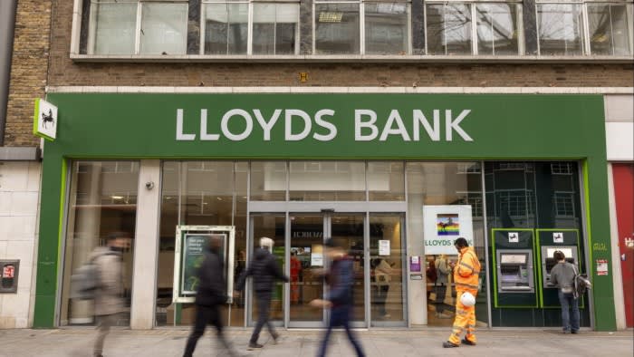 Lloyds takes £450m provision for FCA car finance probe