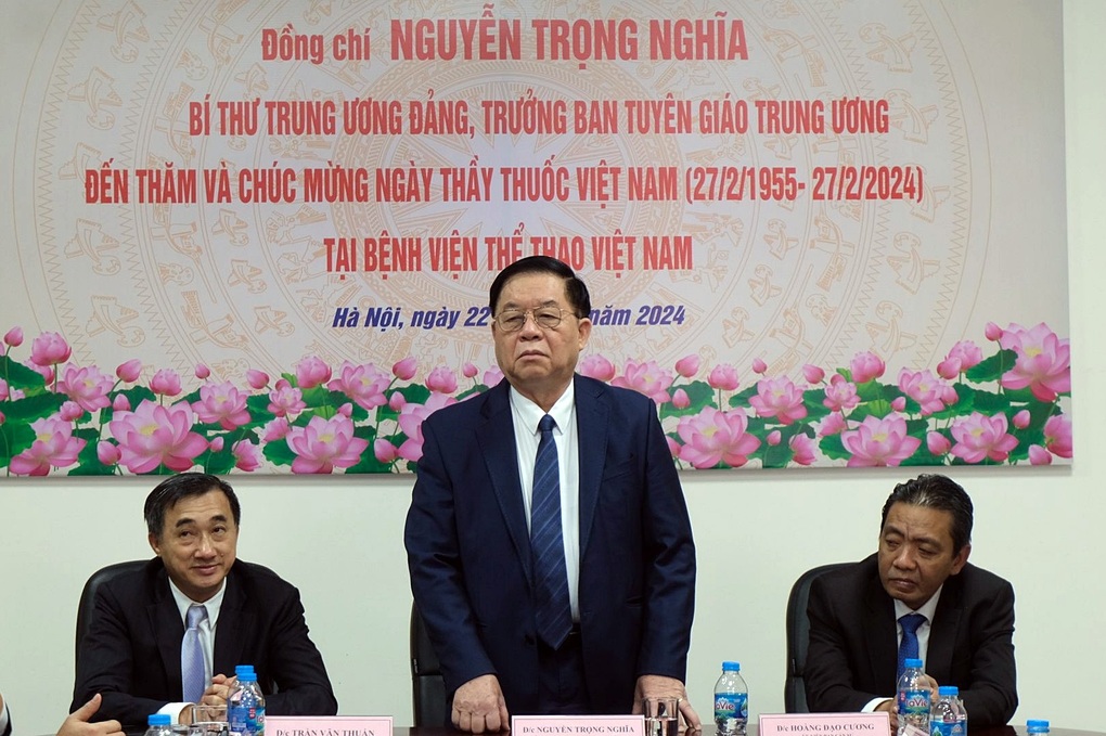 “Quan điểm lương y như từ mẫu như sợi chỉ đỏ soi đường cho ngành y tế”