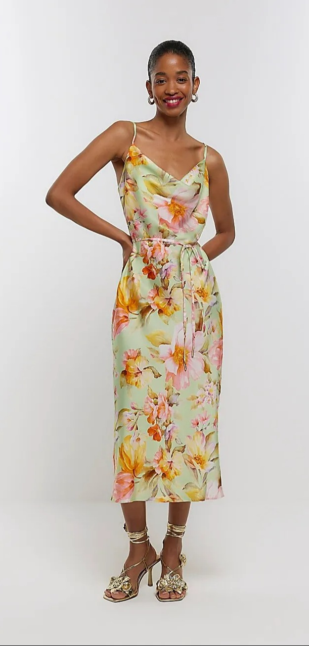 Fashion fans are going wild for River Island’s floral spring wedding guest dress