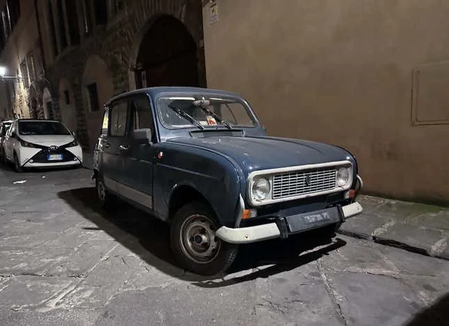 Renault 4