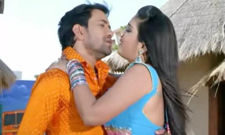 Bhojpuri Song: निरहुआ ने आम्रपाली के साथ किया जमकर रोमांस, वीडियो ने मचा दिया धमाल, देखते रह गए फैंस