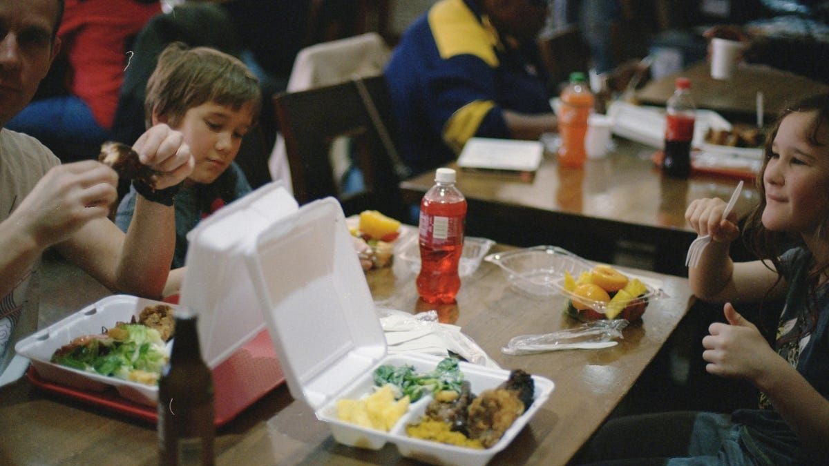 Navigating the Nutritional Maze: The Paradox of U.S. School Lunch …