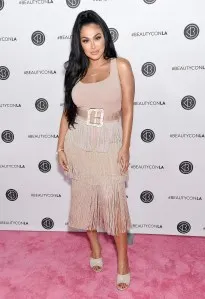 LOS ANGELES, CA - AUGUST 11:  Huda Kattan attends Beautycon Los Angeles 2019 Day 2 Pink Carpet at Los Angeles Convention Center on August 11, 2019 in Los Angeles, California.  (Photo by Gregg DeGuire/FilmMagic)