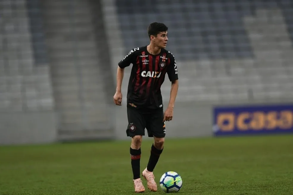 Rômulo teve passagem curta pelo Athletico Paranaense entre 2018 e 2019 — Foto: Arquivo pessoal