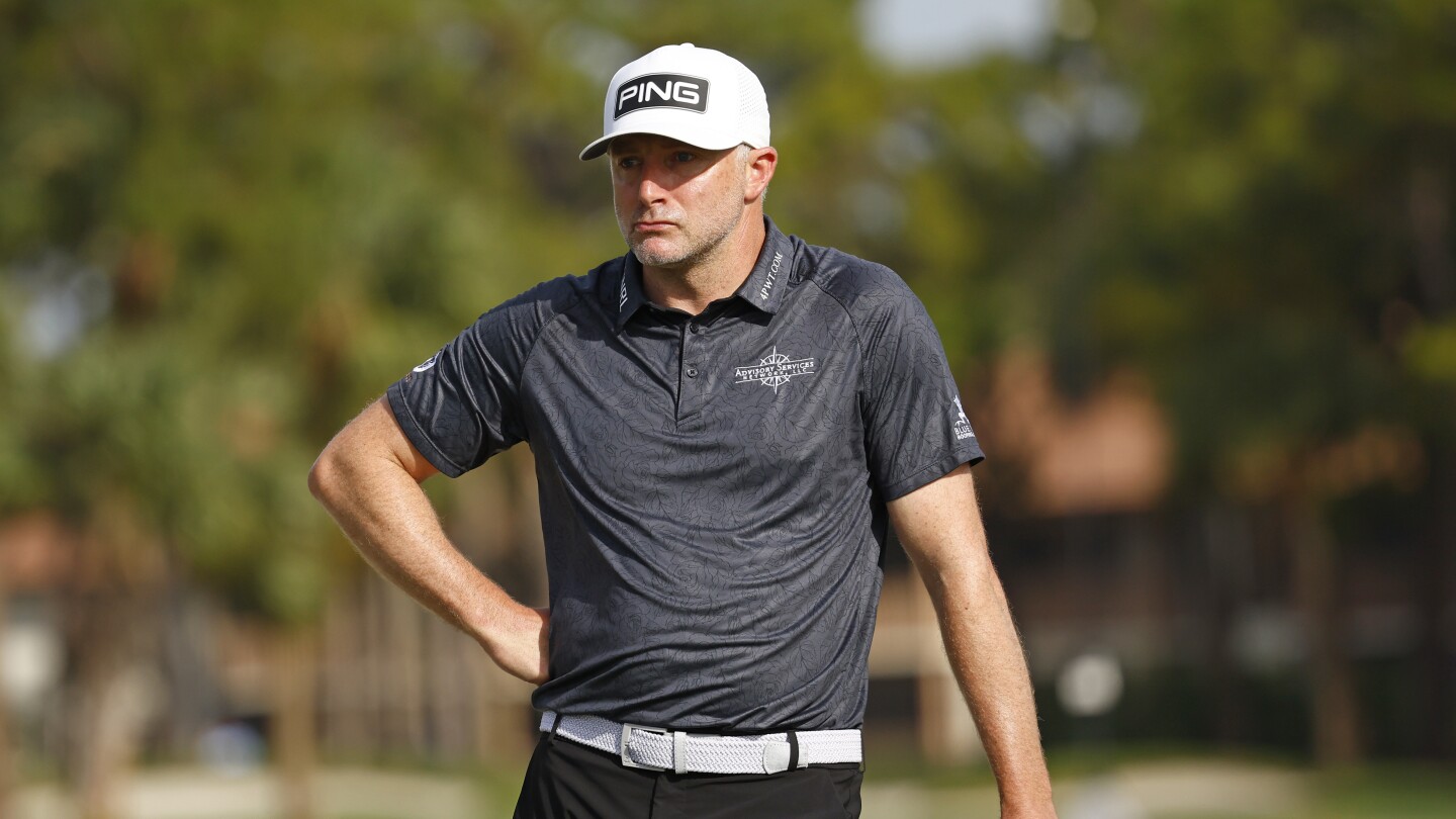 David Skinns shares Cognizant lead days after putter scare