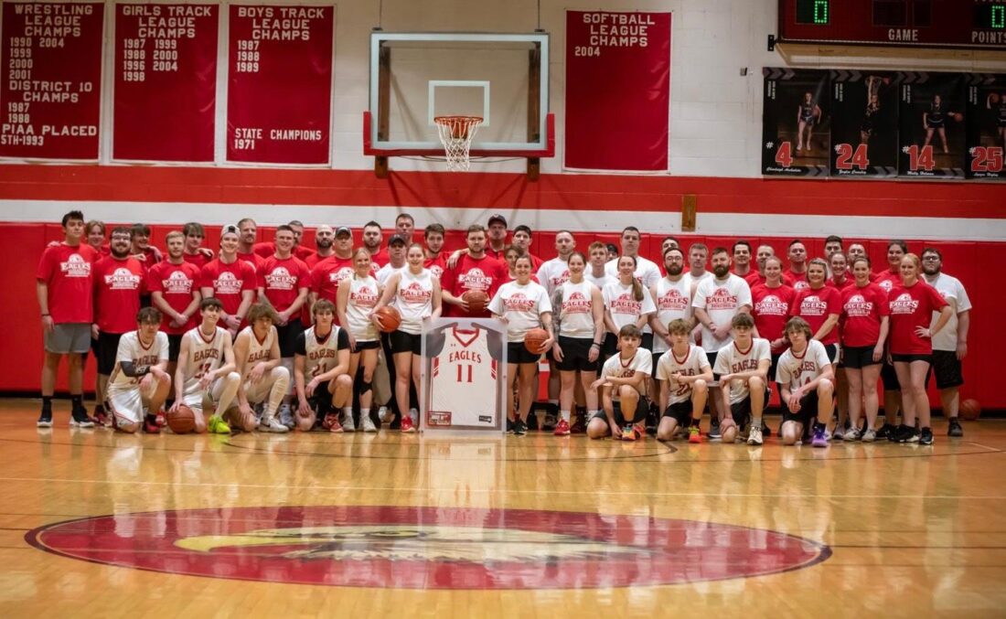 Eagles hold alumni basketball game