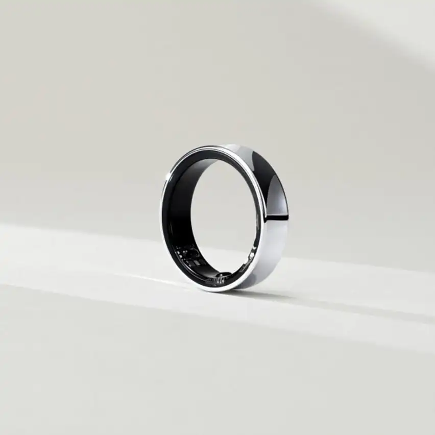 Photo of a simple silver ring