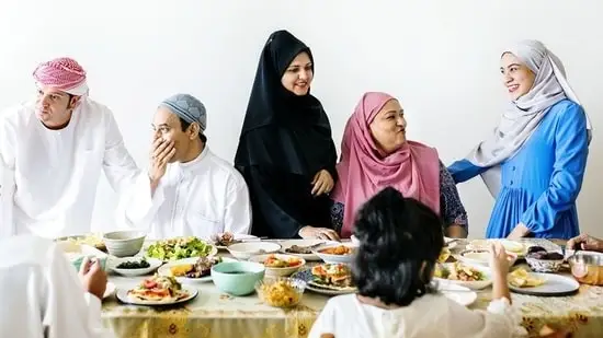 Ramadan 2024 healthy eating tips: Strategies for Muslims to maintain nutritional balance while fasting during Ramzan (Photo by Raw Pixel)