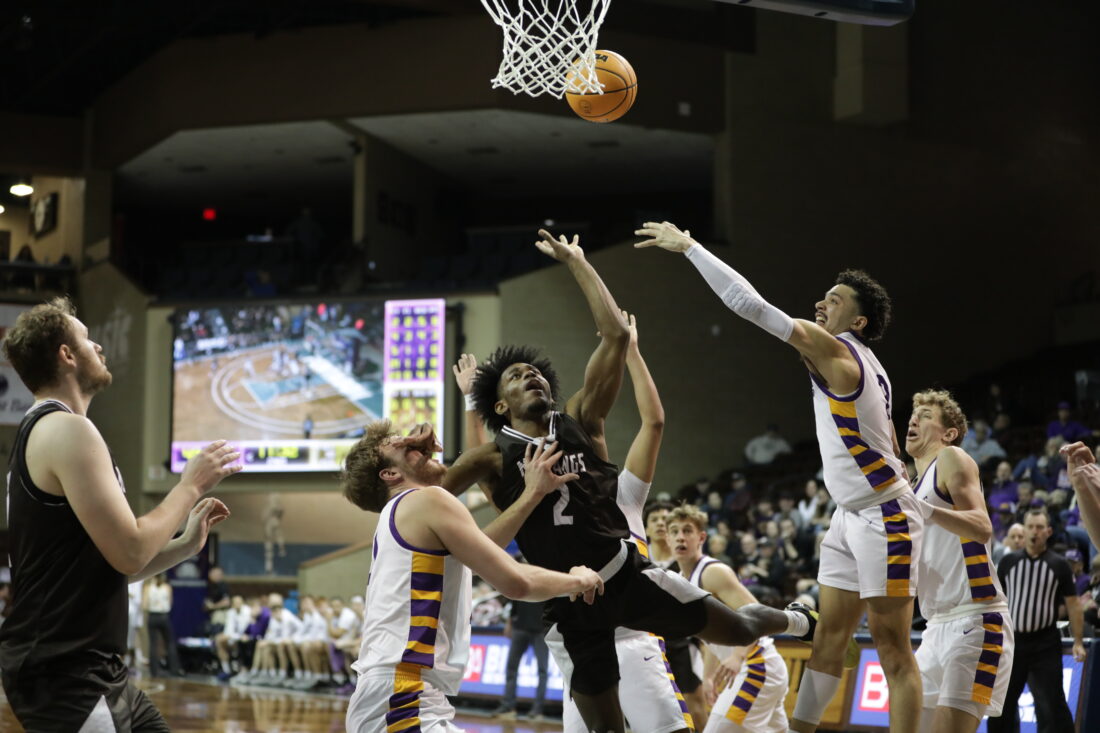 Mustangs’ second wind not enough vs. Mavs in NSIC semis