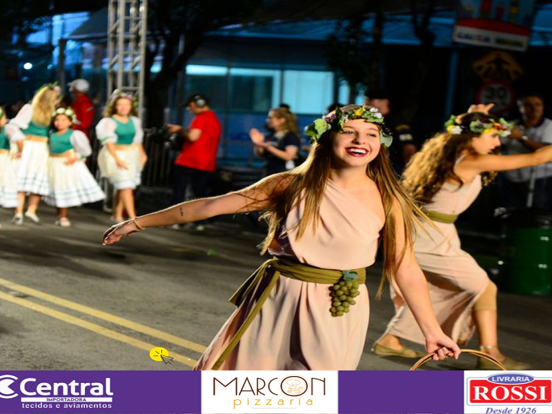 Secretaria da Cultura projeta a ampliação do Desfile Cênico da Festa da Uva para as próximas edições | Radio Caxias 93.5 FM