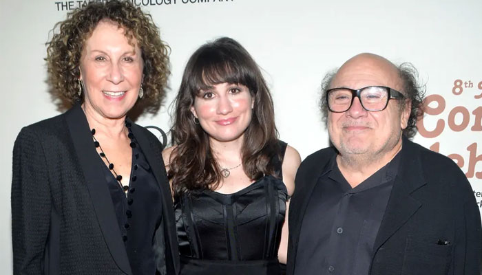 Danny DeVito and Rhea Perlman’s Daughter Lucy Announce Their Pregnancy