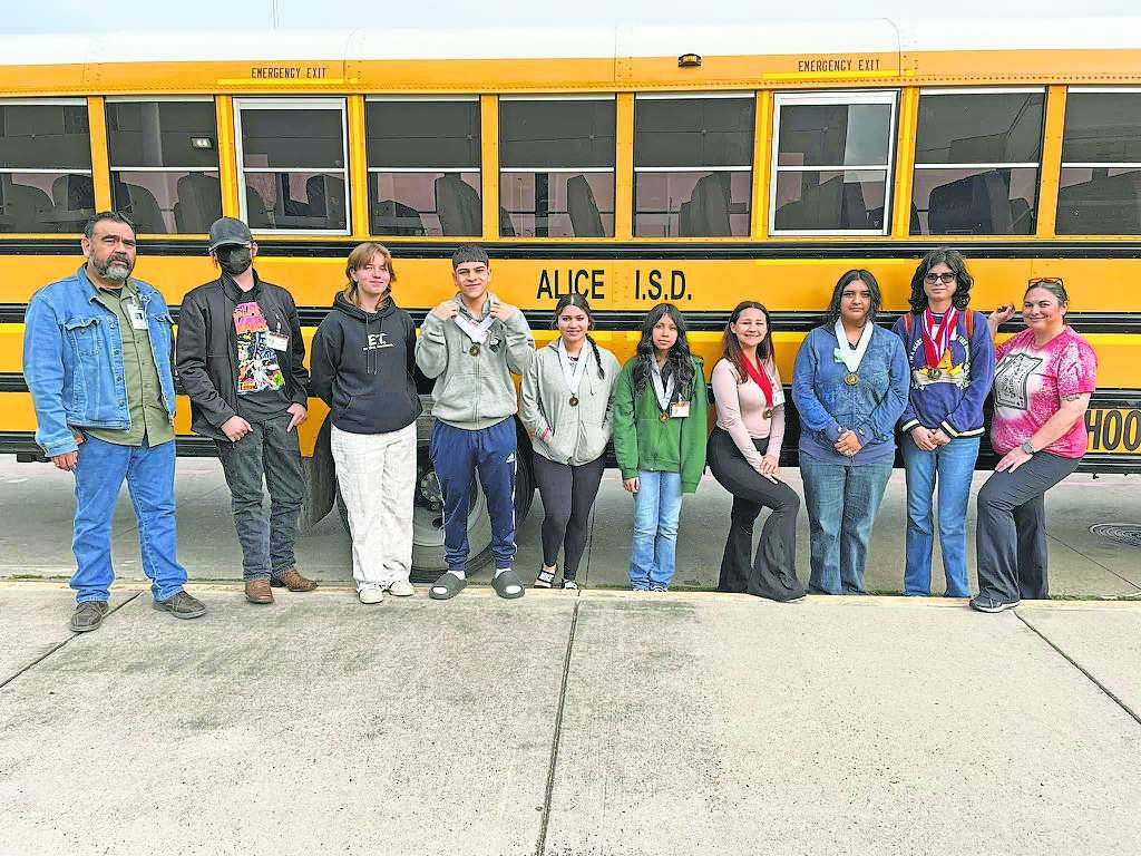 Alice HS’ Visual Arts Division’s success – Alice Echo News Journal