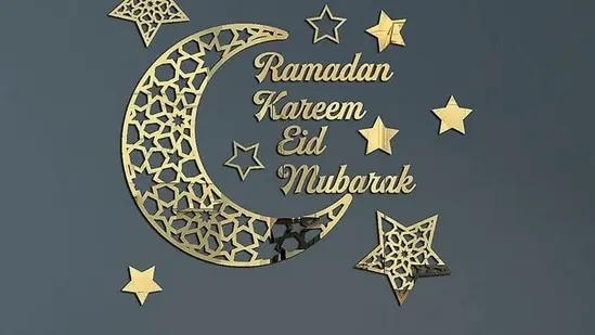 Ramadan Wall Decals: Opt for removable wall decals with Islamic calligraphy, crescent moons, or stars to easily adorn your walls with meaningful symbols of the season. (Pinterest)